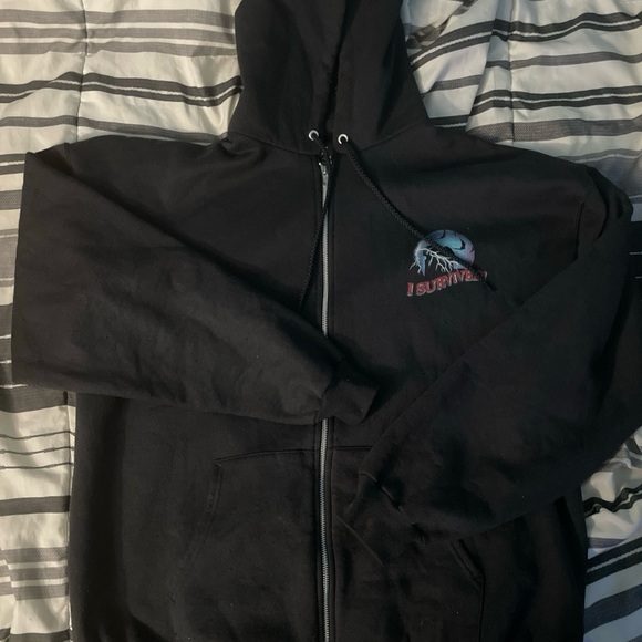 Vintage Disneyland Resort I Survived Twilight Zone Tower of Terror XL Hoodie - Picture 3 of 8